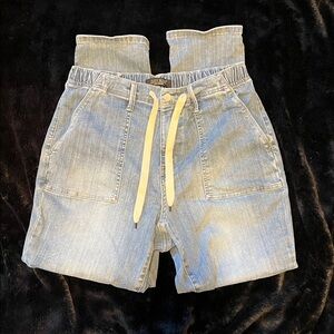 JUDY BLUE LOS ANGELES Draw String High Rise Jogger Jeans 14W